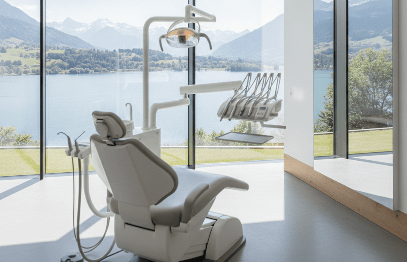 Salle de soins avec vue sur le lac de Bienne